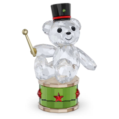 Swarovski Crystal Kris Bear Holiday Annual Edition 2025 1