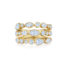 Kwiat Portofino 1 1/8ctw Mixed Shape Diamond 18k Yellow Gold Three-Row Ring 1